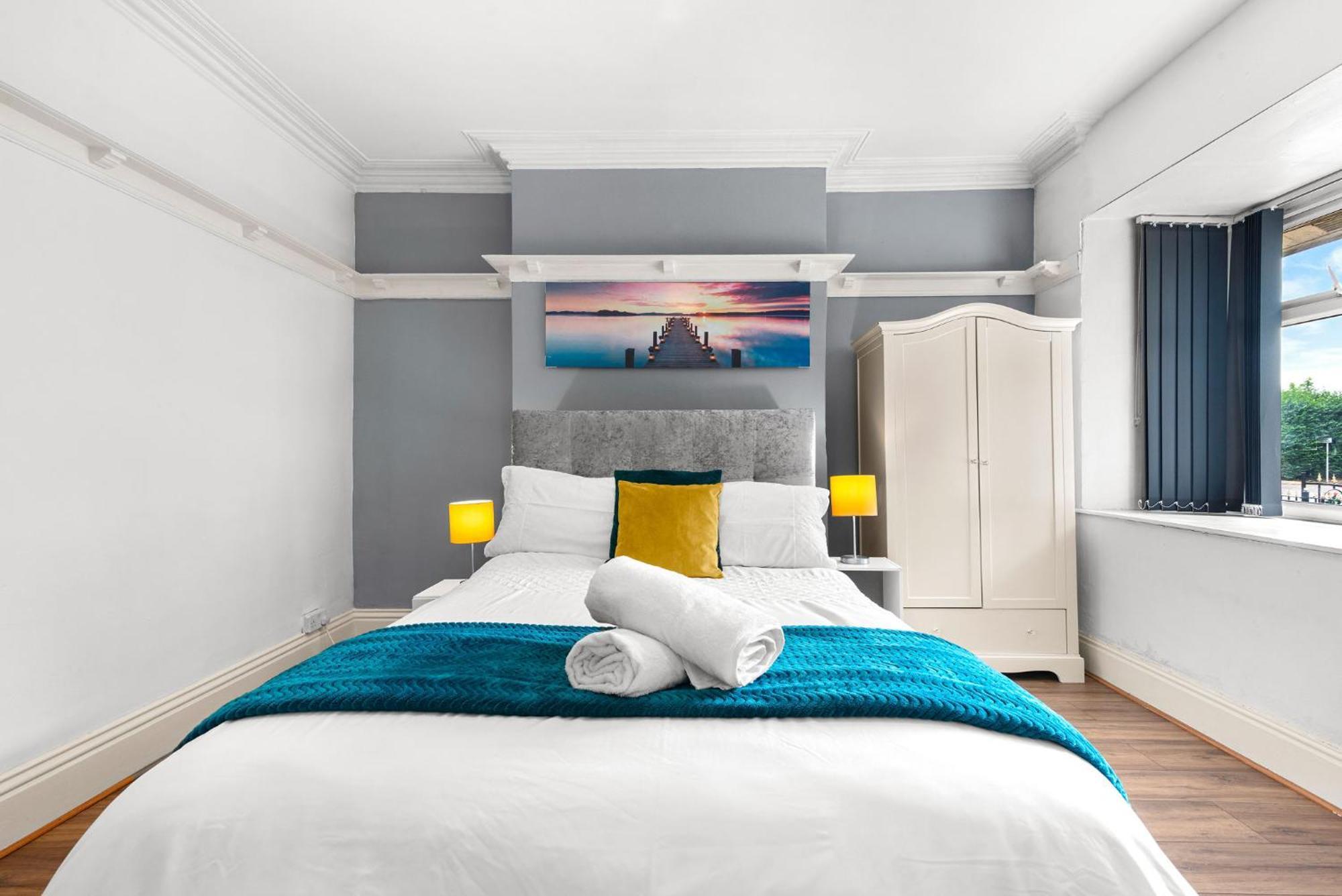 Hilltop Place Suites Near Meadowhall Sheffield Kültér fotó